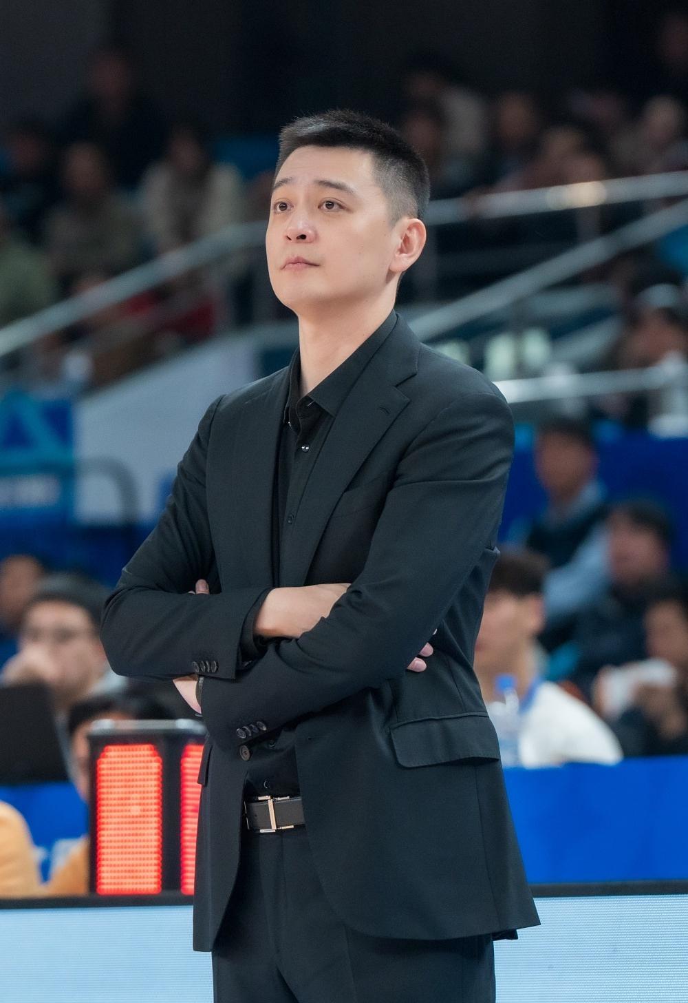 mk体育官网-刚宣布离队，杨鸣闪电上岗！首秀日公布