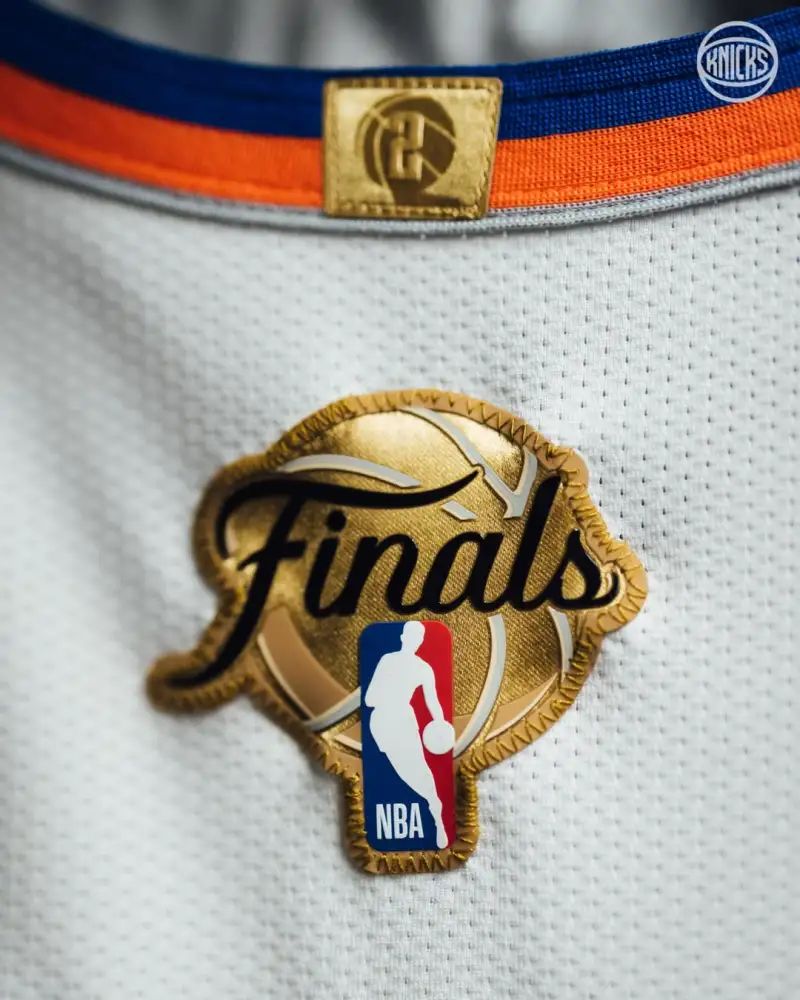 mk体育-万事俱备！NBA官方展示尼克斯今日比赛球衣细节